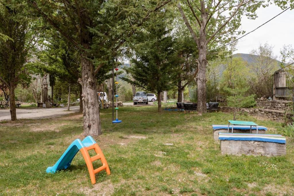 Rural Hostel Dos Lucas Oros Bajo Kültér fotó